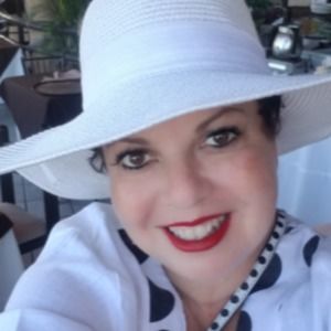 Meet your Posher, Joyce